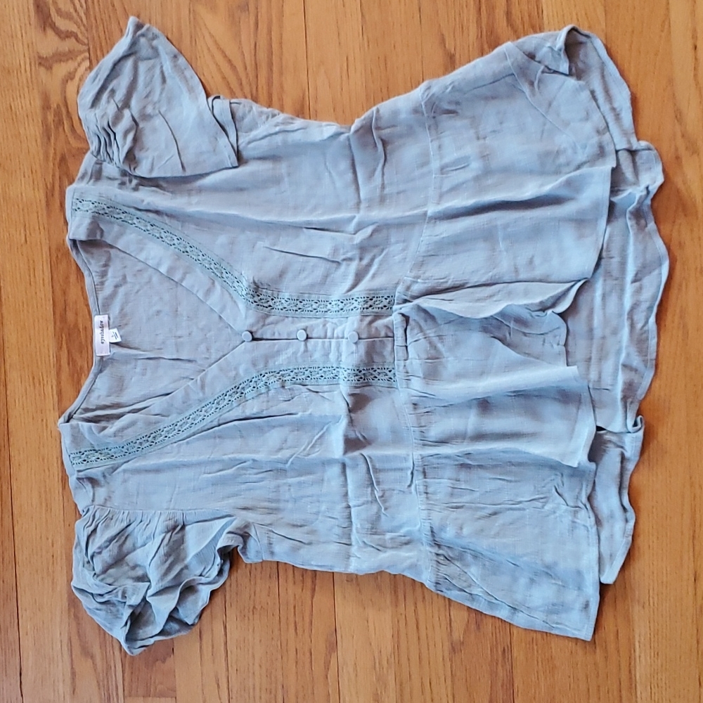Ladies light top